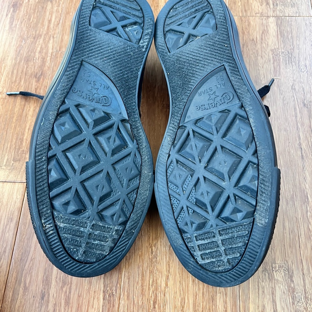 Black Converse All Star low top sneakers - 5.5 Men’s, 7.5 Women’s - Picture 5 of 8